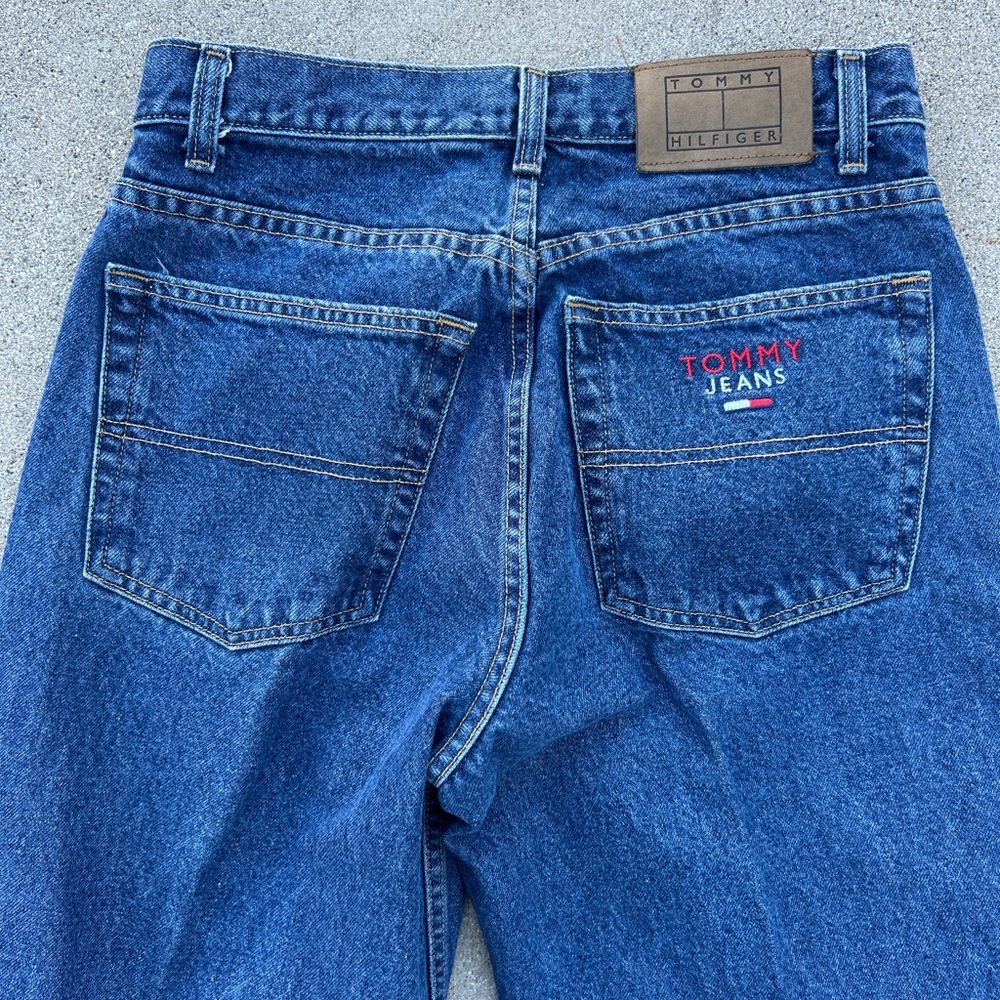 Vintage Tommy Hilfiger Loose Fit Blue Denim Jeans Size 31/30 - Picture 7 of 8